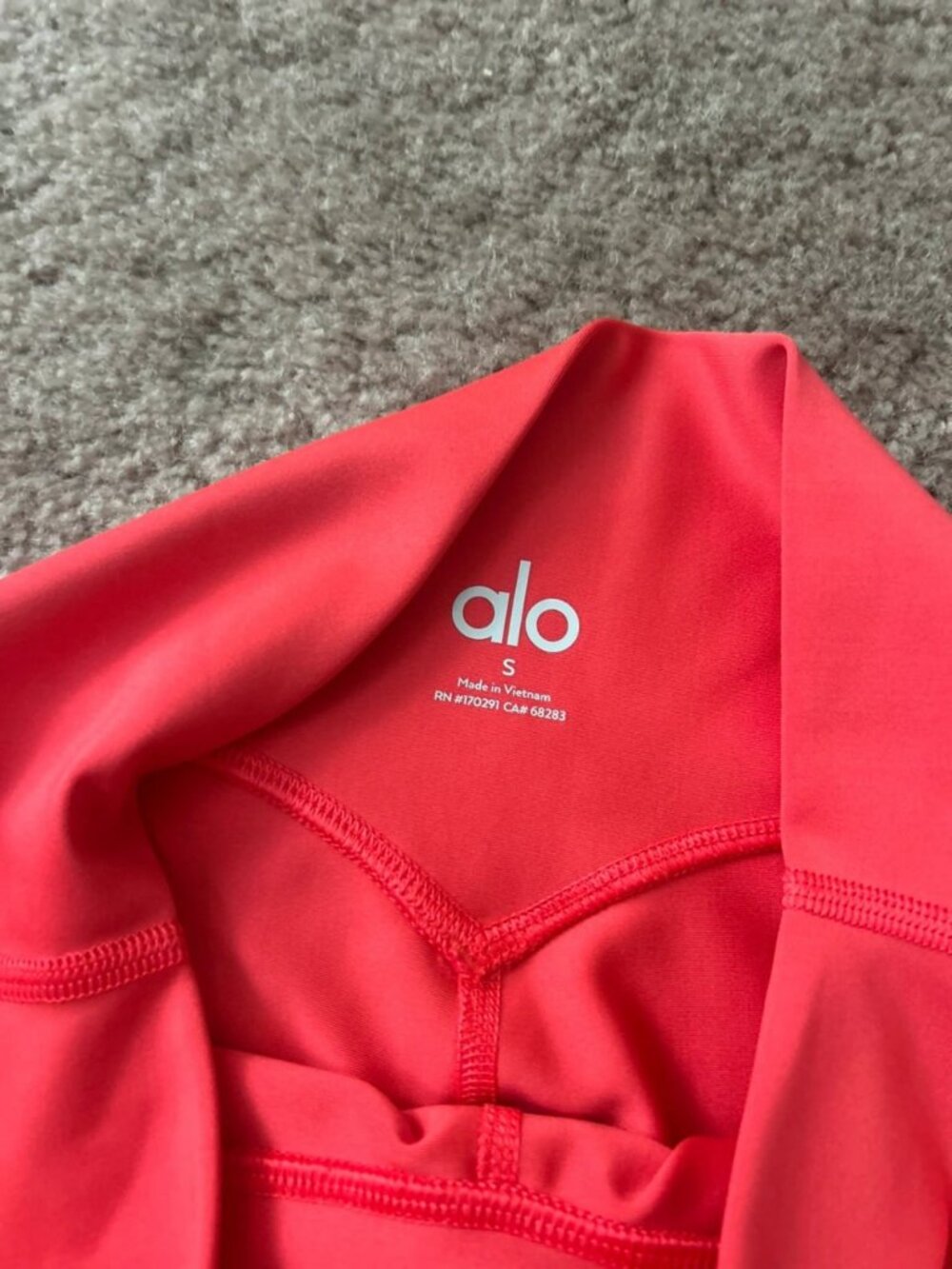 Alo Yoga Accolade Sweatshirt Airlift Shorts Set Women's Small S Candy Red - Picture 4 of 8